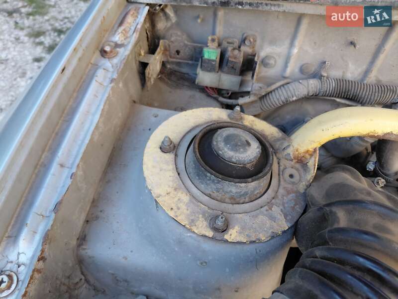 Седан Daewoo Sens 2004 в Подволочиске