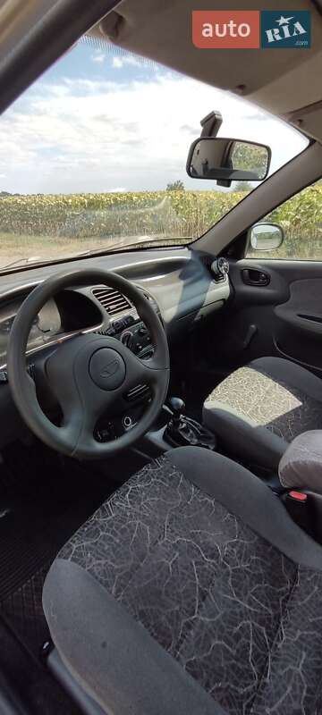 Седан Daewoo Sens 2007 в Хороле