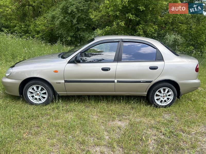 Седан Daewoo Sens 2004 в Олександрівці