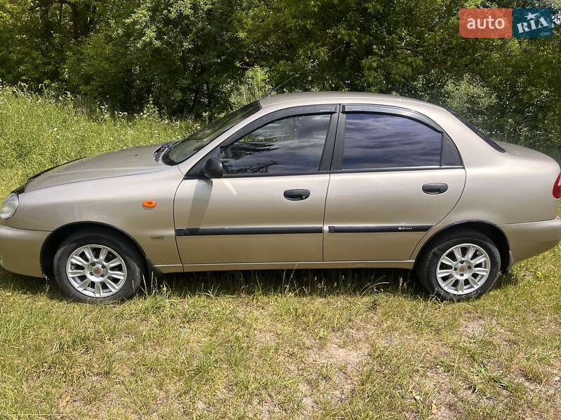 Седан Daewoo Sens 2004 в Олександрівці