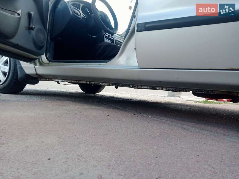 Седан Daewoo Sens 2003 в Києві