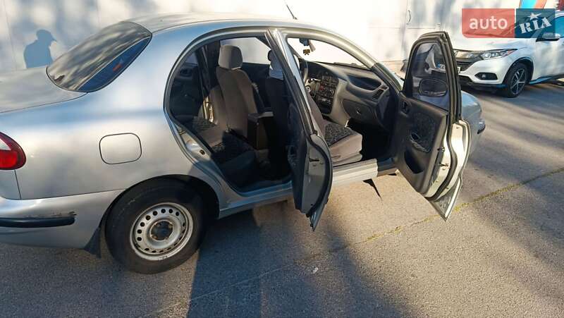Седан Daewoo Sens 2003 в Киеве