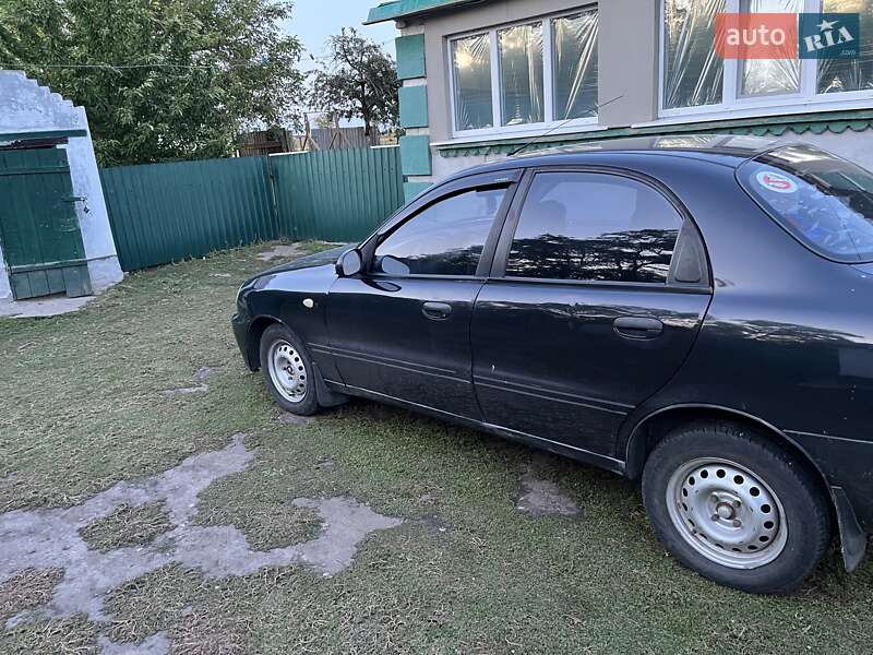 Седан Daewoo Sens 2006 в Новомиргороді