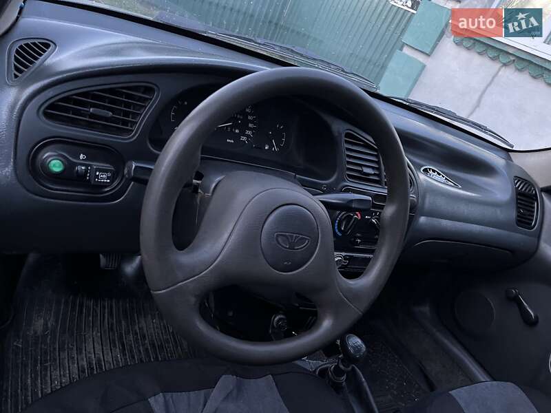 Седан Daewoo Sens 2006 в Новомиргороді
