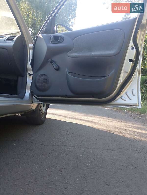 Седан Daewoo Sens 2006 в Золотоноше
