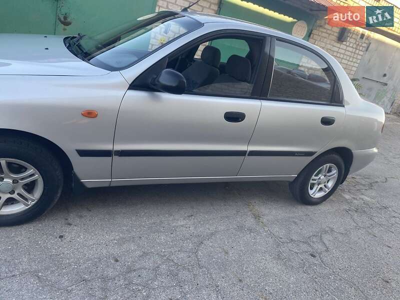 Седан Daewoo Sens 2003 в Запорожье