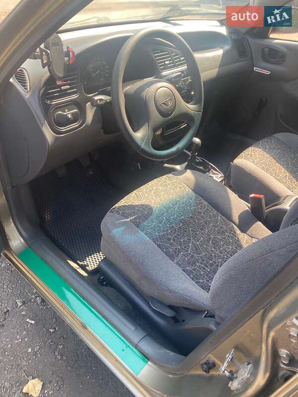 Седан Daewoo Sens 2006 в Александровке