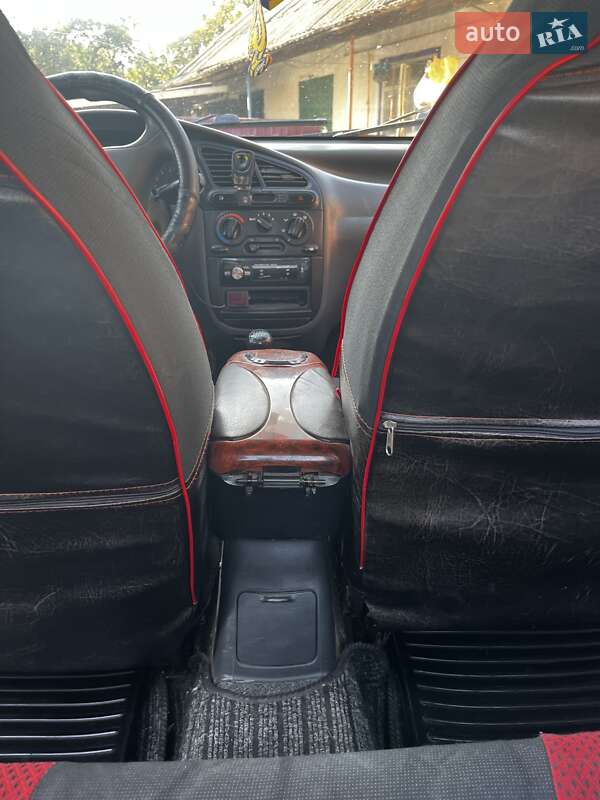 Седан Daewoo Sens 2006 в Тростянці