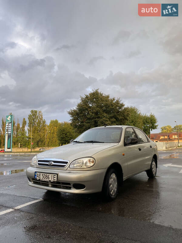 Седан Daewoo Sens 2010 в Києві