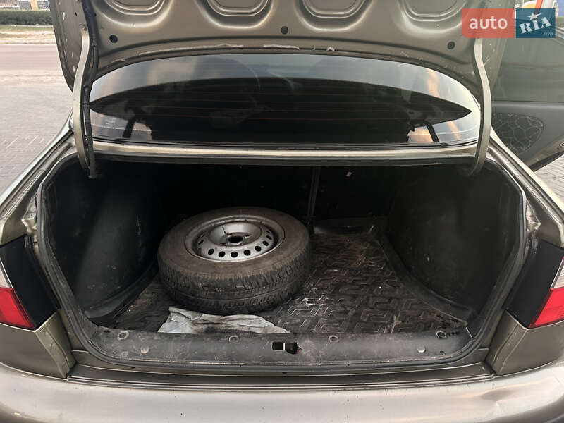 Седан Daewoo Sens 2004 в Кам'янському