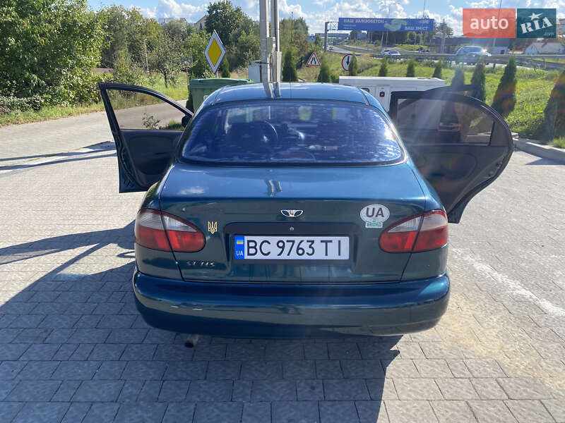 Седан Daewoo Sens 2004 в Львове