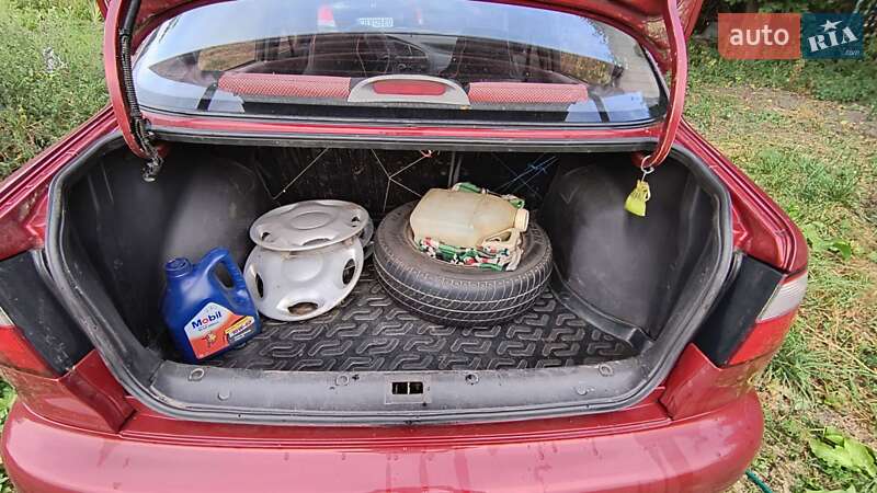 Седан Daewoo Sens 2006 в Ичне