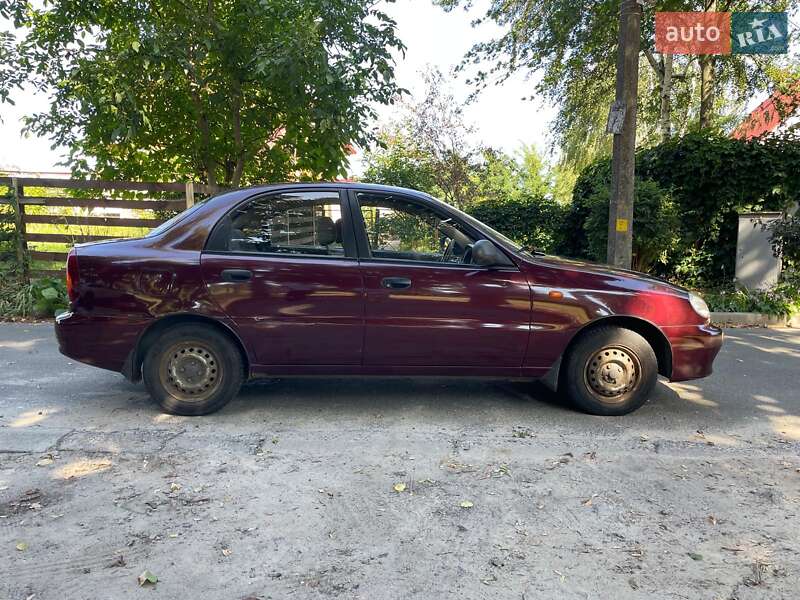 Седан Daewoo Sens 2010 в Киеве