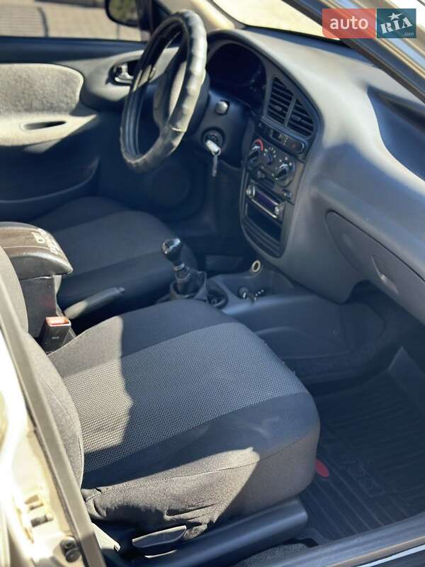 Седан Daewoo Sens 2004 в Кривому Розі