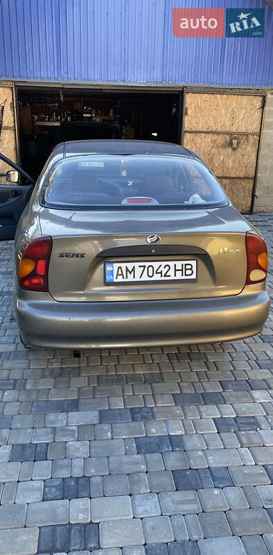 Седан Daewoo Sens 2012 в Коростені