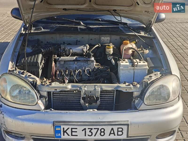 Седан Daewoo Sens 2004 в Нікополі