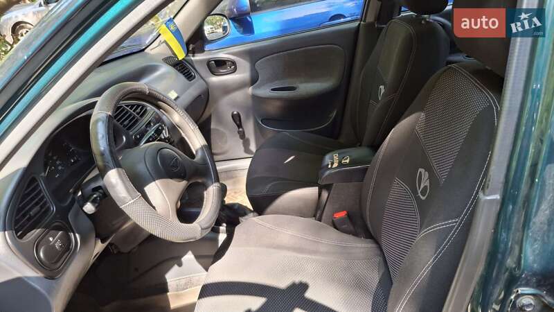 Седан Daewoo Sens 2005 в Царичанці