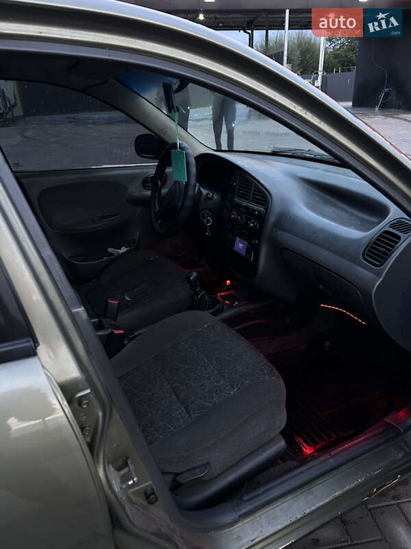 Седан Daewoo Sens 2005 в Сосновке