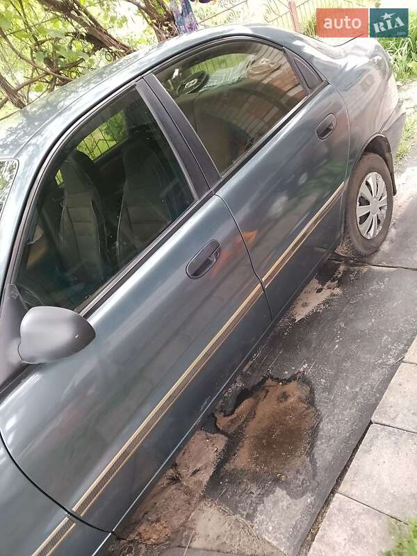 Седан Daewoo Sens 2002 в Полтаве