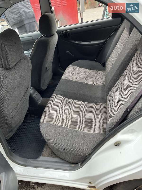 Седан Daewoo Sens 2012 в Ніжині