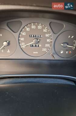 Седан Daewoo Sens 2004 в  фото 2 Седан Daewoo Sens 2004 в