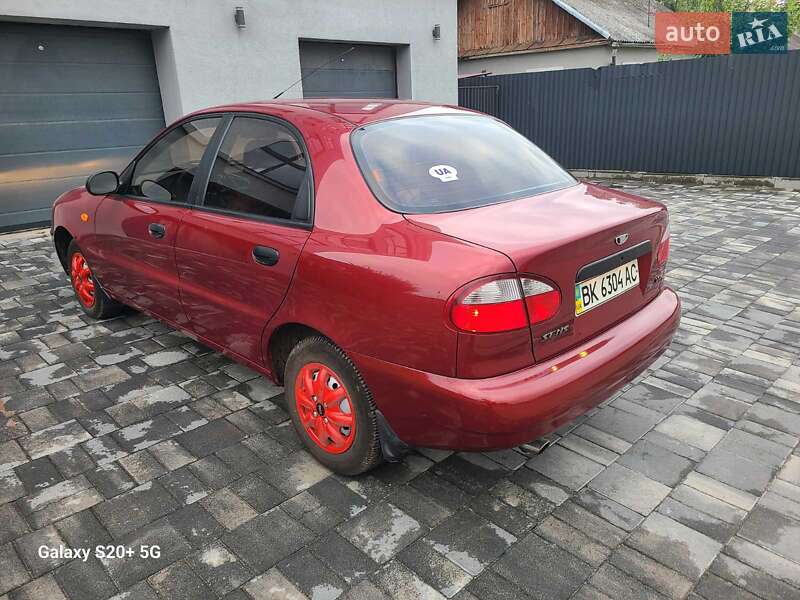 Седан Daewoo Sens 2005 в Острозі