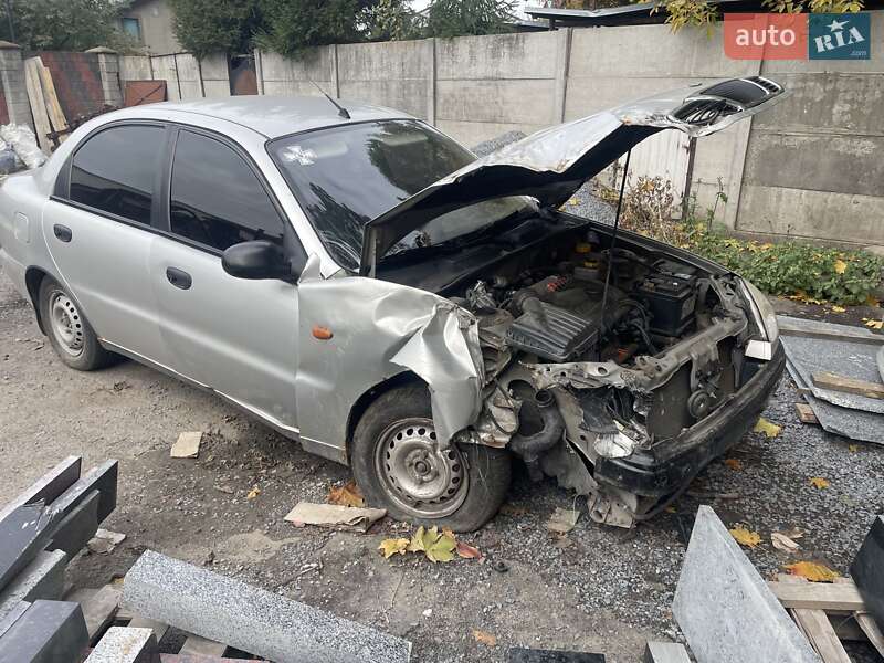 Седан Daewoo Sens 2007 в Ровно