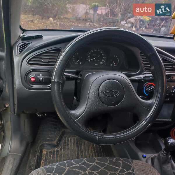 Седан Daewoo Sens 2002 в Кагарлыке