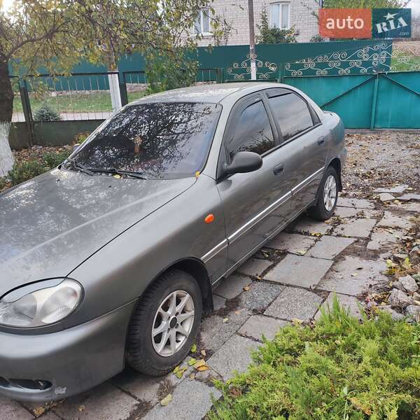 Седан Daewoo Sens 2002 в Кагарлыке