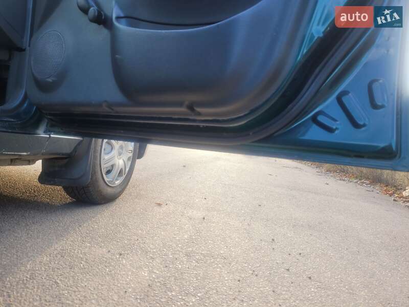 Седан Daewoo Sens 2004 в Каменском