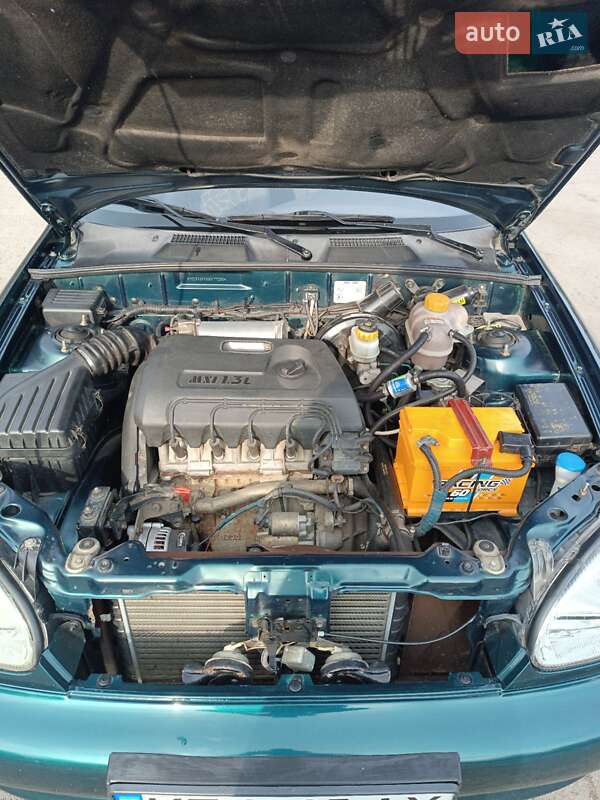 Седан Daewoo Sens 2003 в Дніпрі