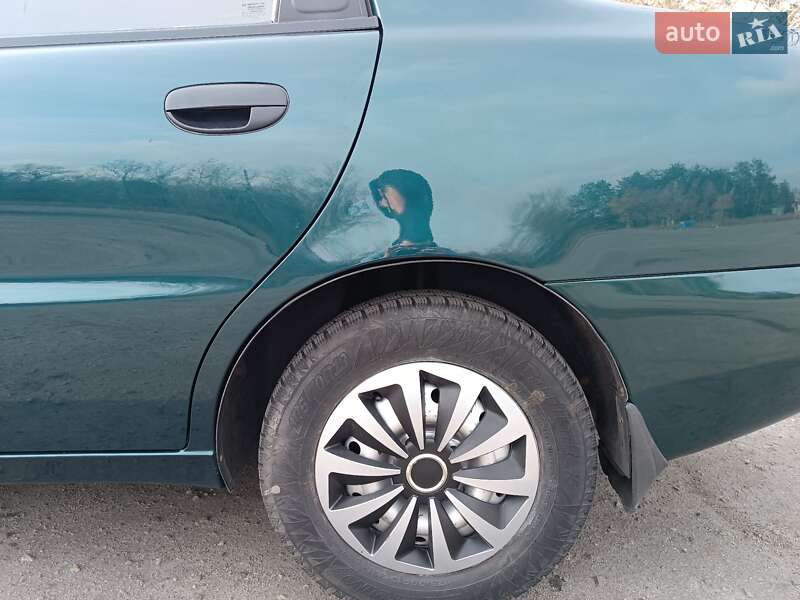 Седан Daewoo Sens 2003 в Дніпрі