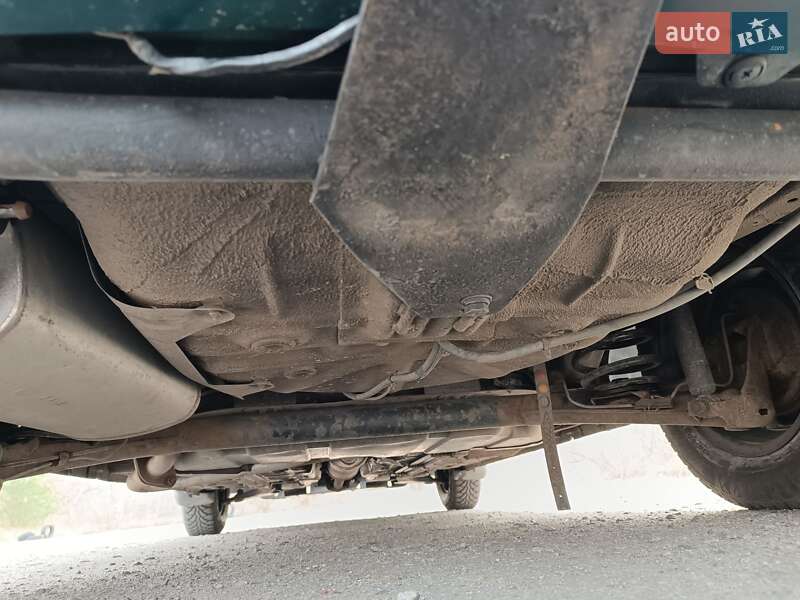 Седан Daewoo Sens 2003 в Дніпрі