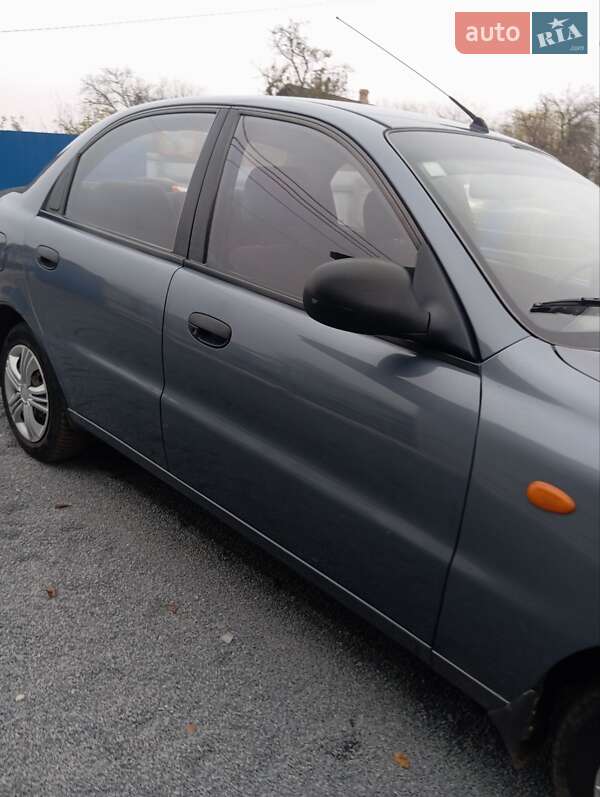 Седан Daewoo Sens 2010 в Рівному