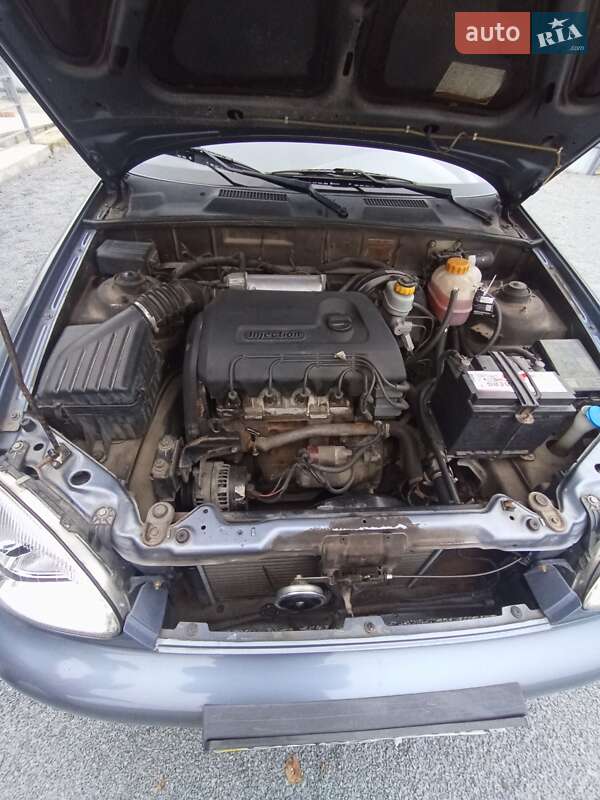 Седан Daewoo Sens 2010 в Рівному