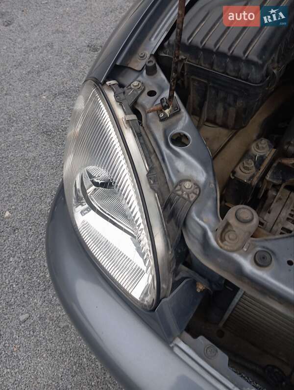 Седан Daewoo Sens 2010 в Рівному