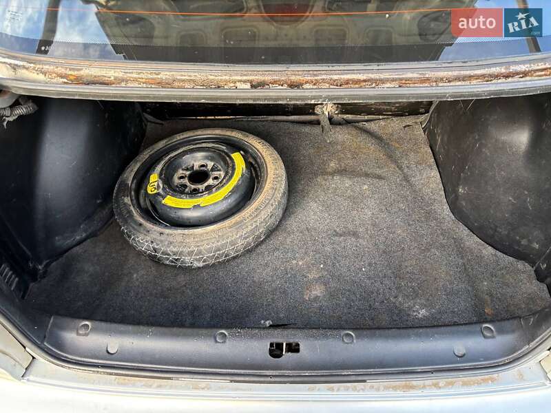 Седан Daewoo Sens 2003 в Теофиполе