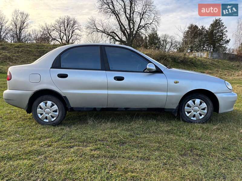 Седан Daewoo Sens 2003 в Теофиполе