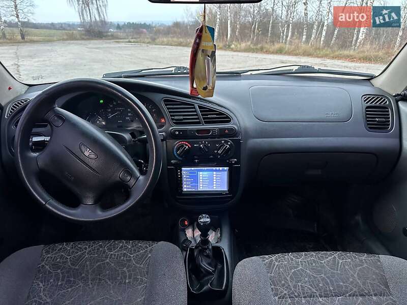 Седан Daewoo Sens 2005 в Деражне