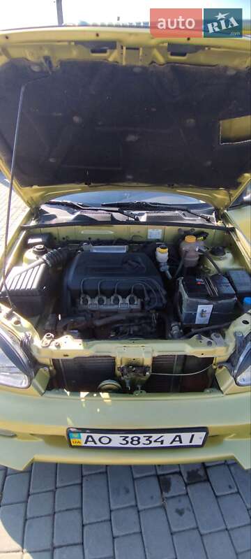 Седан Daewoo Sens 2006 в Мукачевому