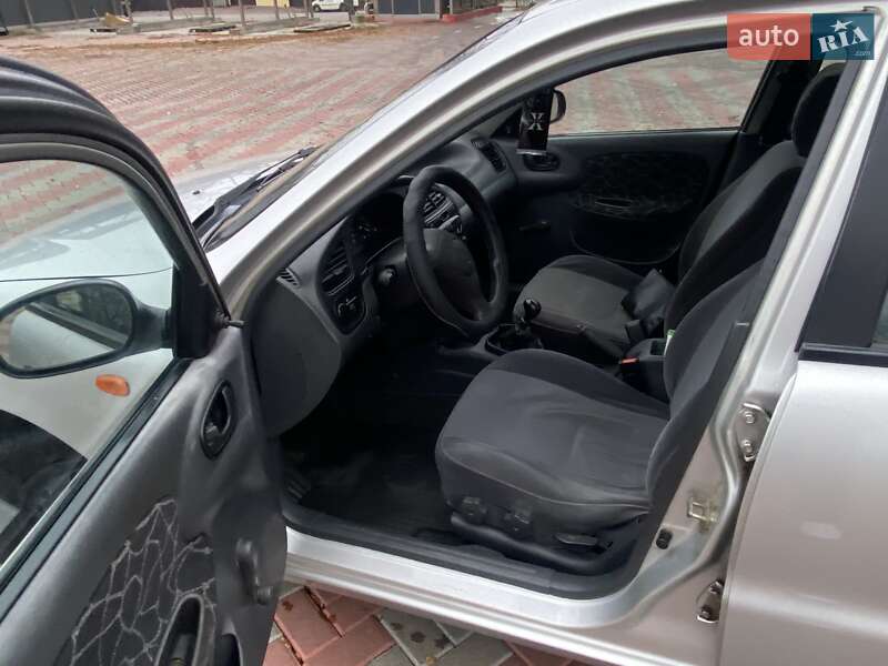 Седан Daewoo Sens 2004 в Белой Церкви