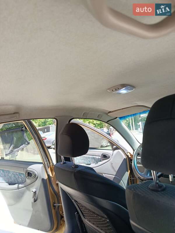 Седан Daewoo Sens 2002 в Запоріжжі