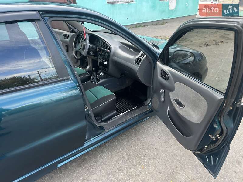 Седан Daewoo Sens 2004 в Дніпрі