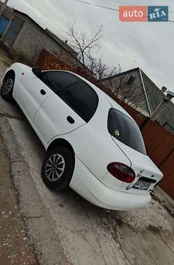 Седан Daewoo Sens 2004 в Запоріжжі