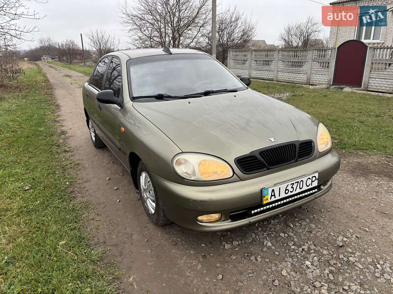 Седан Daewoo Sens 2003 в Сквире