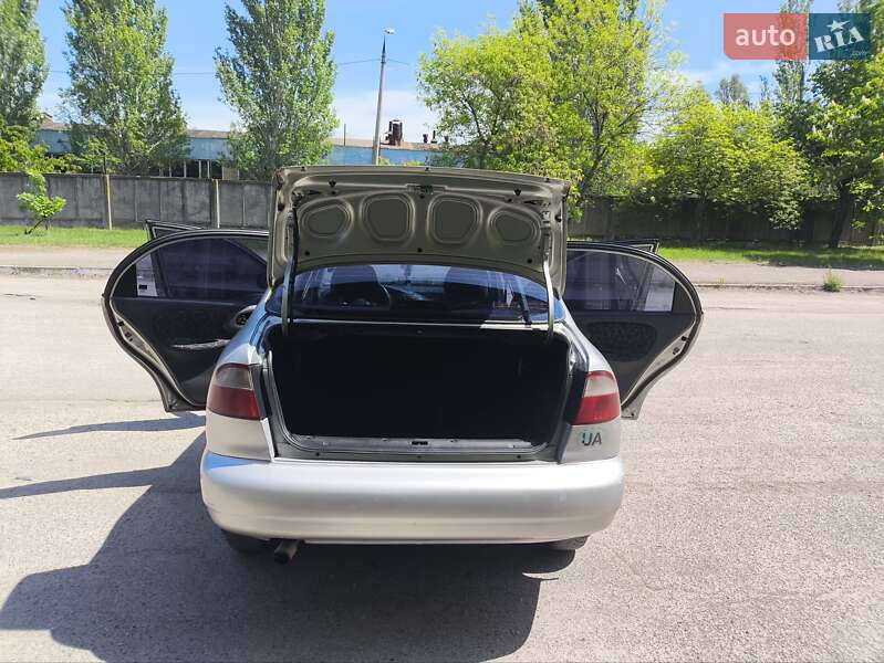 Седан Daewoo Sens 2003 в Запоріжжі