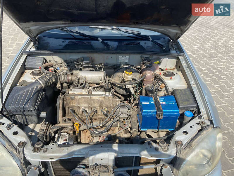 Седан Daewoo Sens 2006 в Первомайську