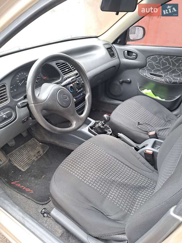 Седан Daewoo Sens 2004 в Чернигове