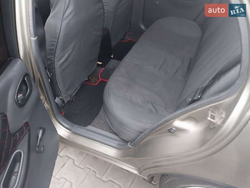 Седан Daewoo Sens 2005 в Борисполі