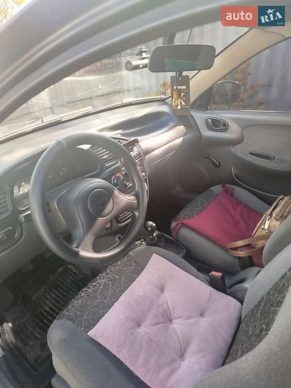 Седан Daewoo Sens 2006 в Черкасах